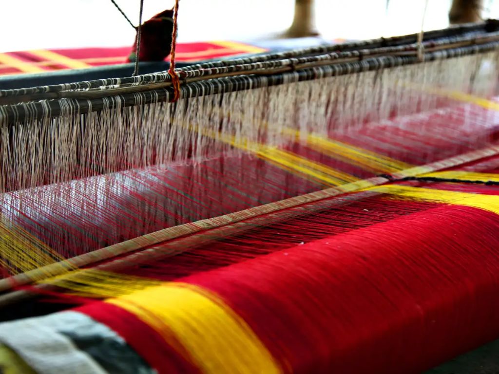 Image of the Handloom Weaving at Bhujodi activity