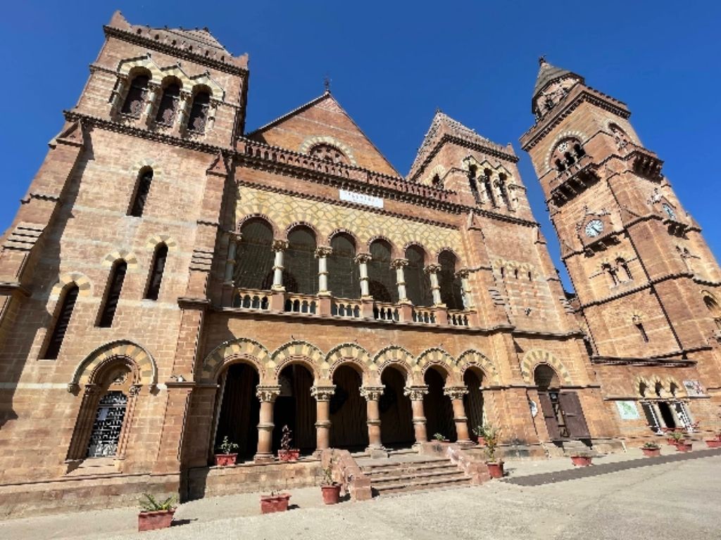 View of Prag Mahal Bhuj