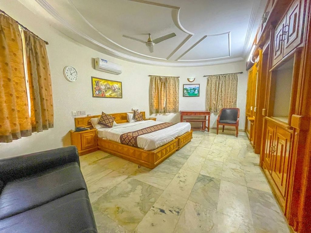 Photo 2 of StayGuru Resort Farm Villa