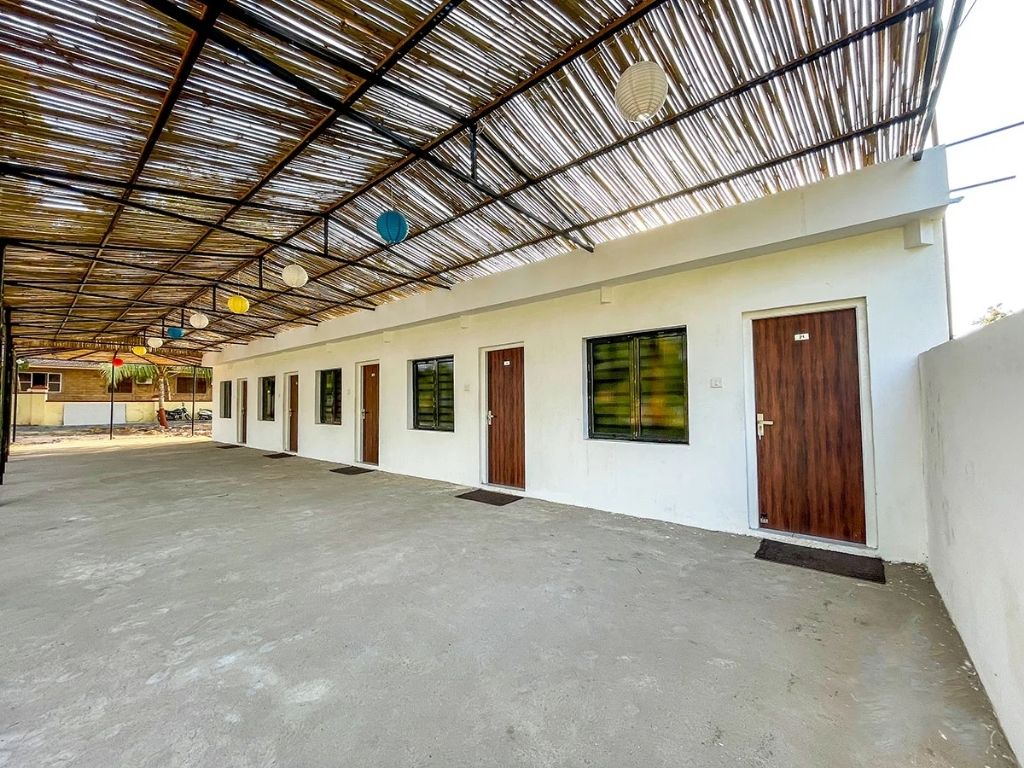 Image of Ac Rajwadi Room at StayGuru Resort Farm Villa